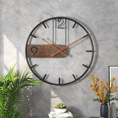 Horloge murale en acier et noyer pour un intérieur moderne et chaleureux