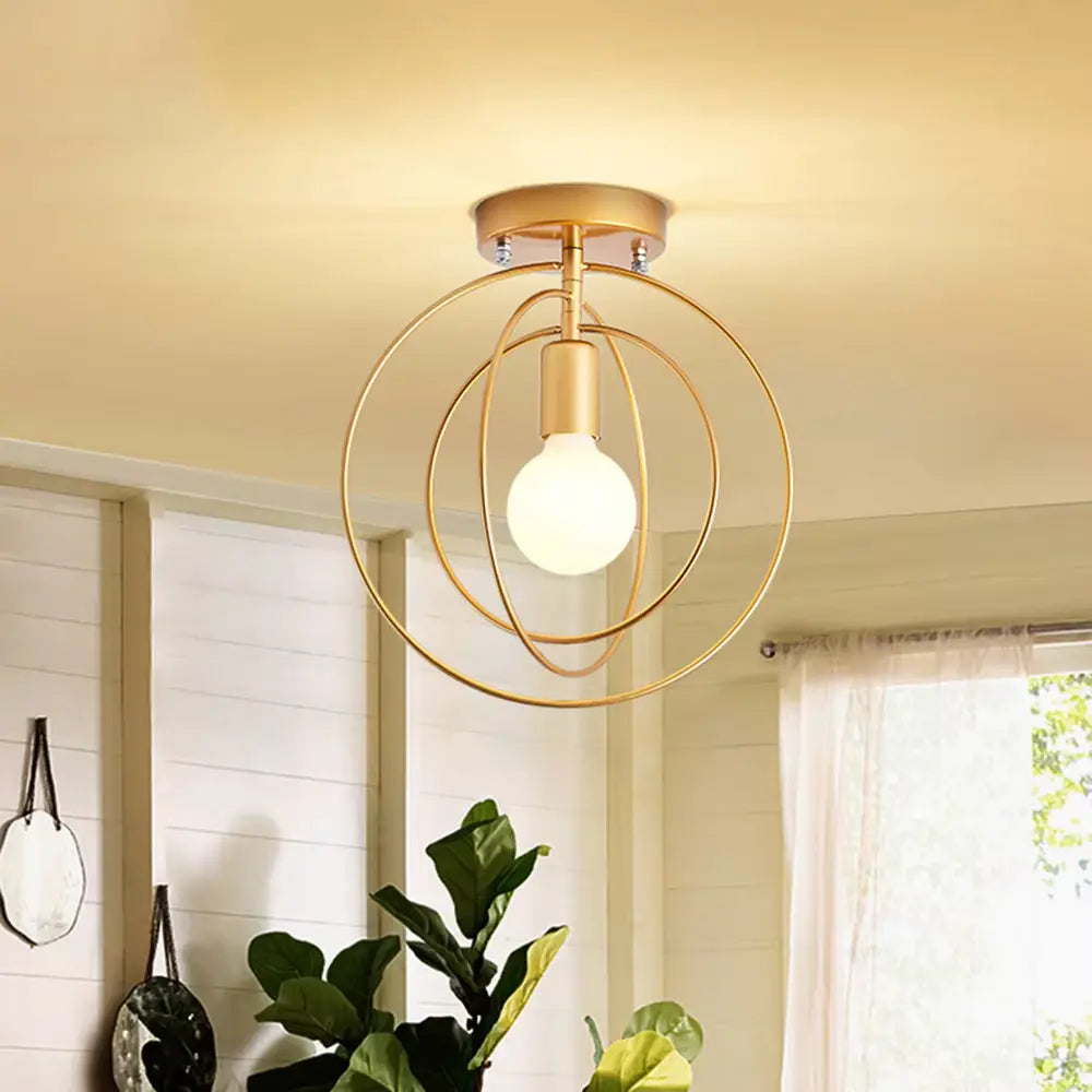 Aurora - Suspension dorée élégante pour un intérieur luxueux