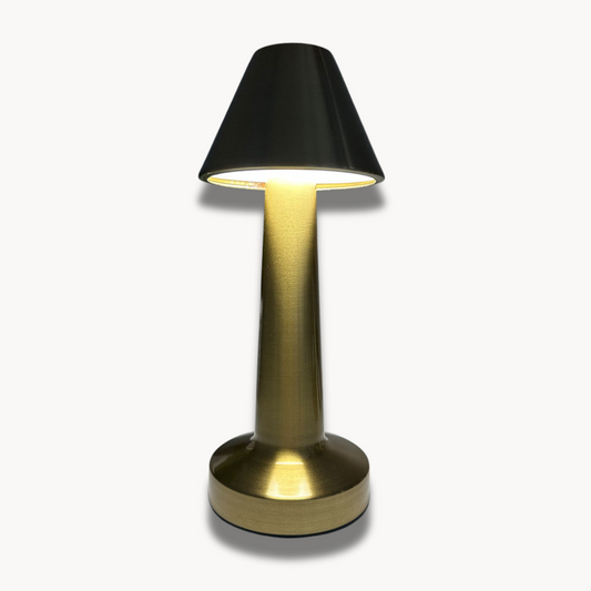 Clara - Lampe de table moderne sans fil avec design oblique et ambiance chaleureuse