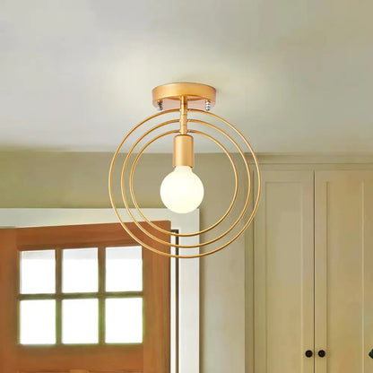 Aurora - Suspension dorée élégante pour un intérieur luxueux