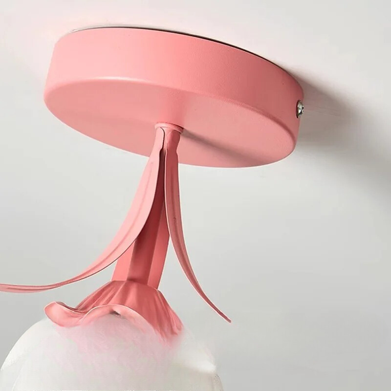 Fleur - Lampe de plafond chaleureuse pour un intérieur accueillant