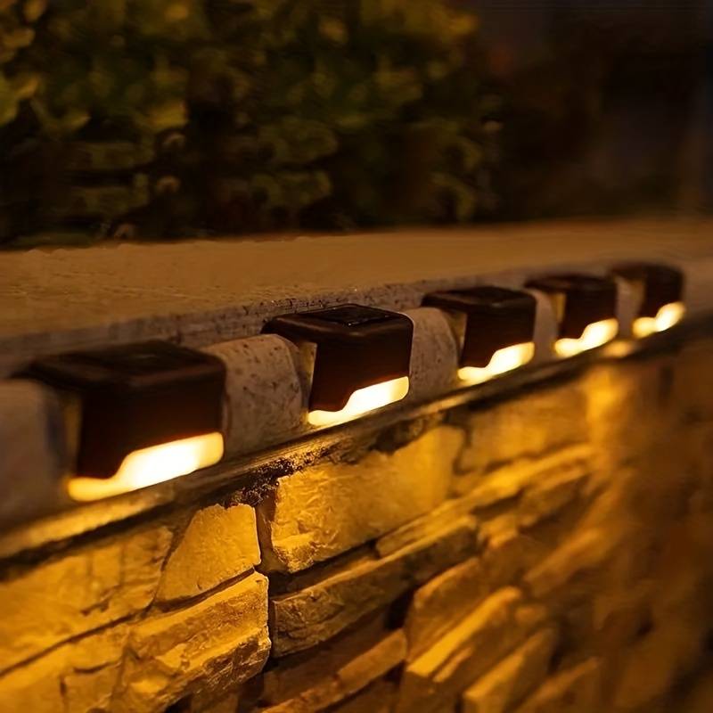 Lampes Murales LED Solaires Sans Fil - Illuminez Votre Jardin Avec Élégance !