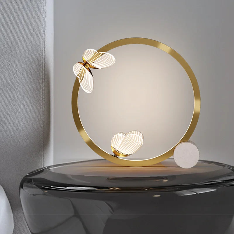 Papillon - Lampe de table LED moderne et luxueuse pour une décoration intérieure élégante