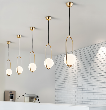 Suspension LED EllipsRing - Anneau Élliptique Doré avec Sphère en Verre