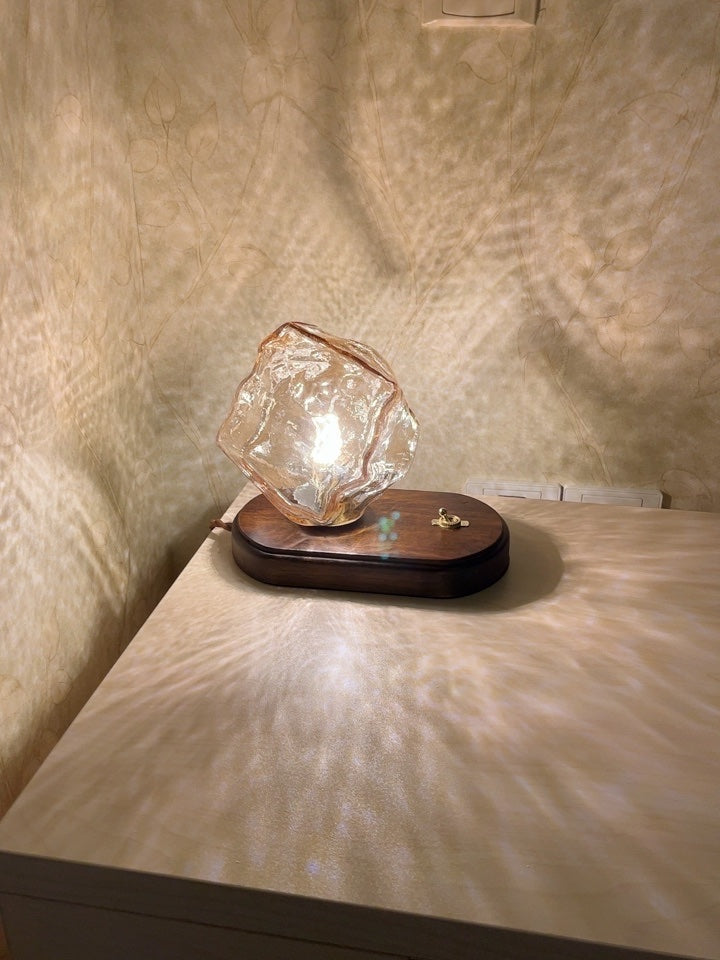 Clara - Lampe de table en verre givré avec capteur de mouvement intégré