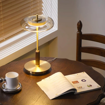 Lampe de Table ÉclatSportif Chic – Éclairage LED Élégant pour un Intérieur Contemporain