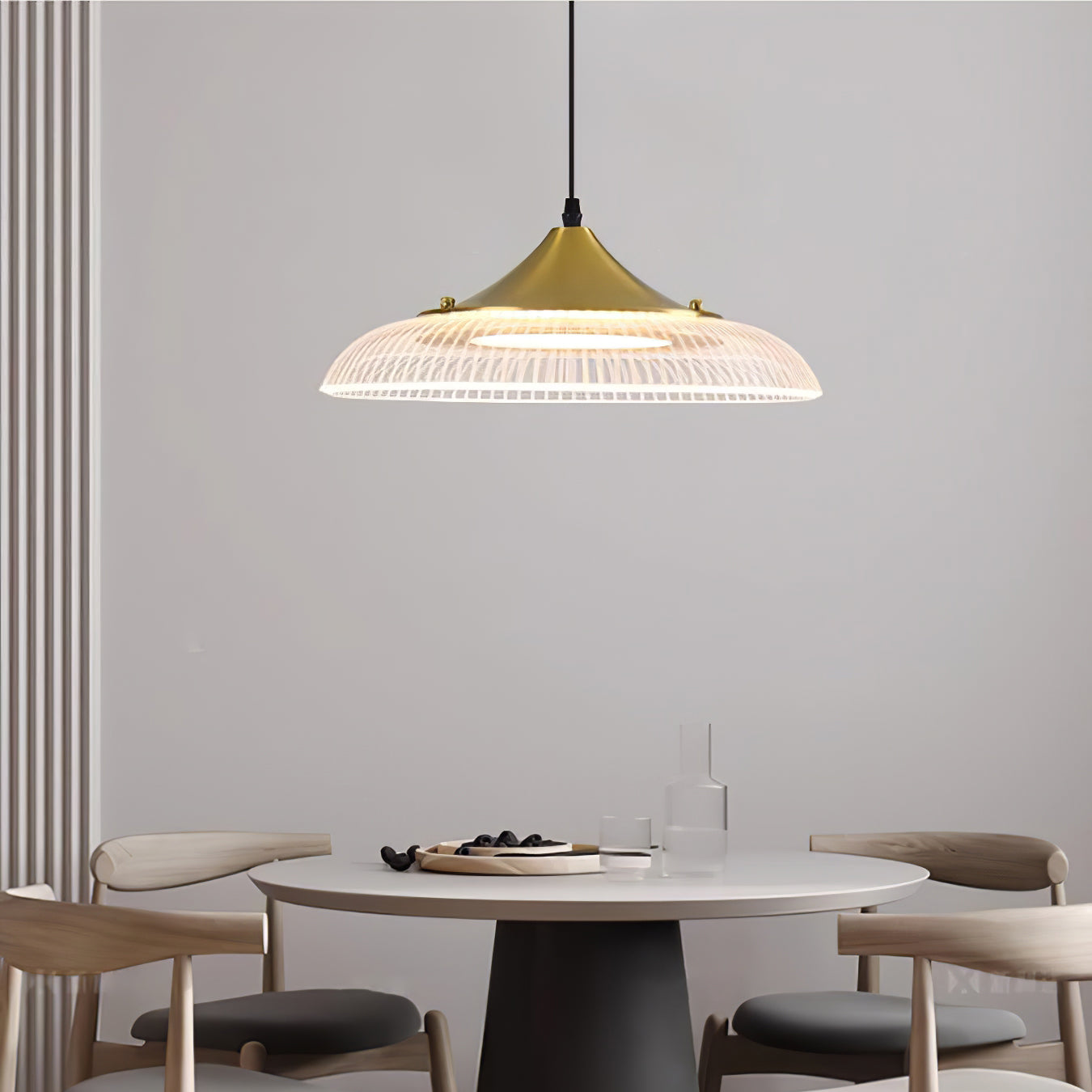 Cairns - Suspension LED en acrylique élégante pour salon et salle à manger