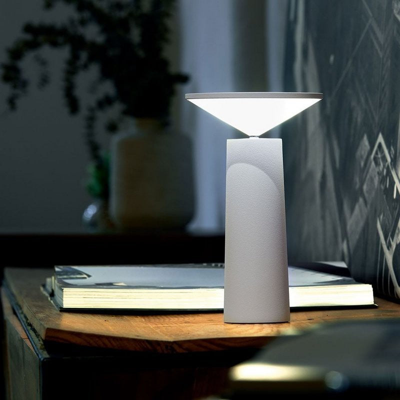 Lampe de Table LED Extérieure Ajustable avec Abat-jour Rotatif - FlexiLicht