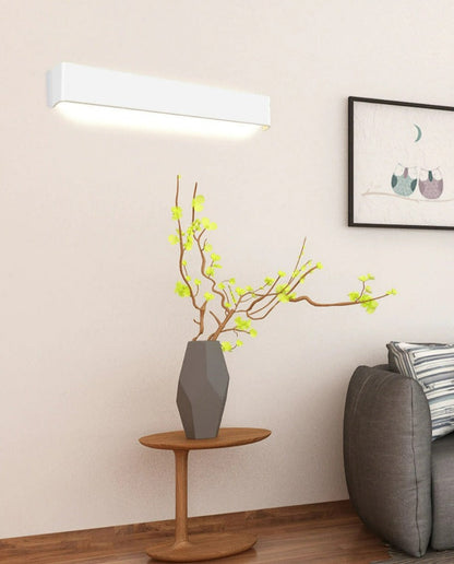 Luc - Luminaire LED moderne avec éclairage ambiant unique