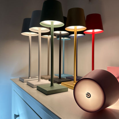 Clara - Lampe de table moderne sans fil au design contemporain