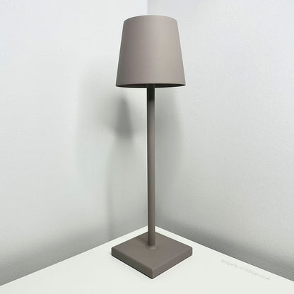 Clara - Lampe de table moderne sans fil au design contemporain