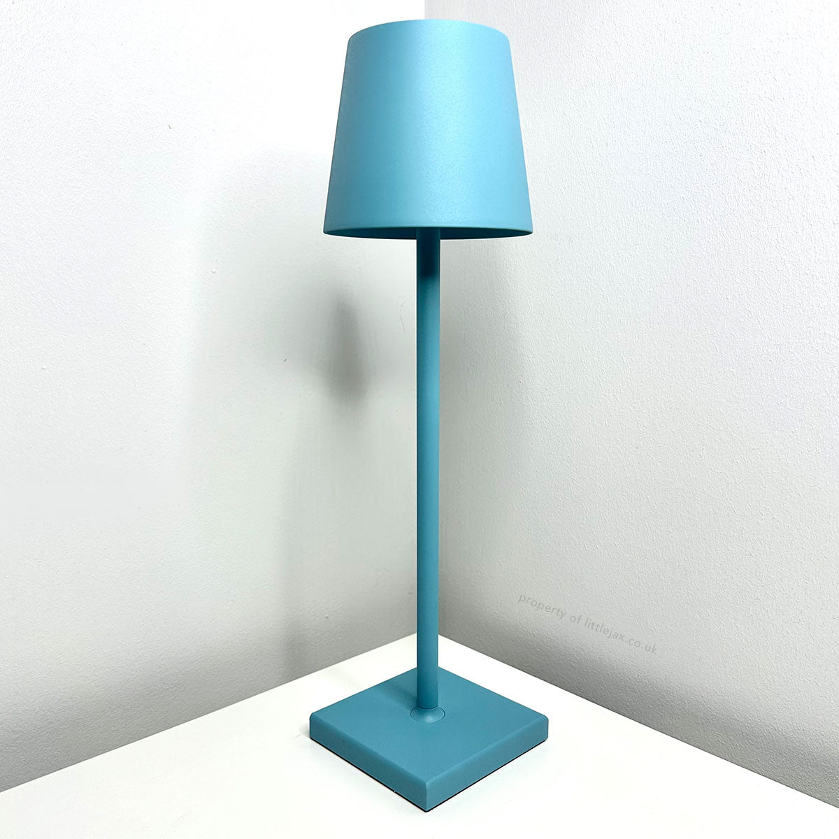 Clara - Lampe de table moderne sans fil au design contemporain