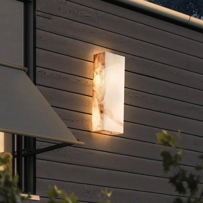 Lumières Murales en Marbre Élégantes pour Extérieur - Éclairage Marblux pour Jardins et Entrées Chic