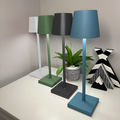 Clara - Lampe de table moderne sans fil au design contemporain