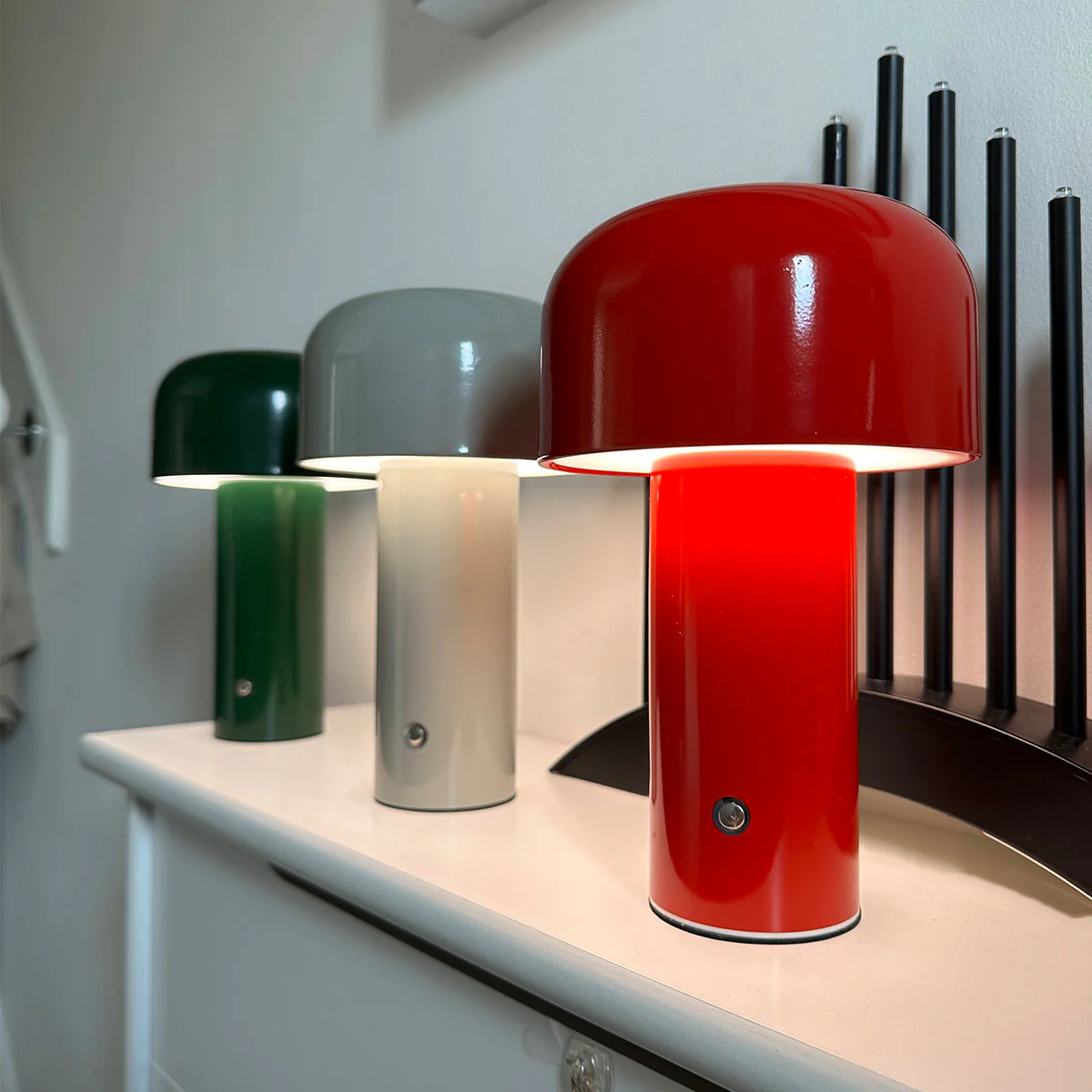 Sophie - Lampe champignon moderne et sans fil au design épuré