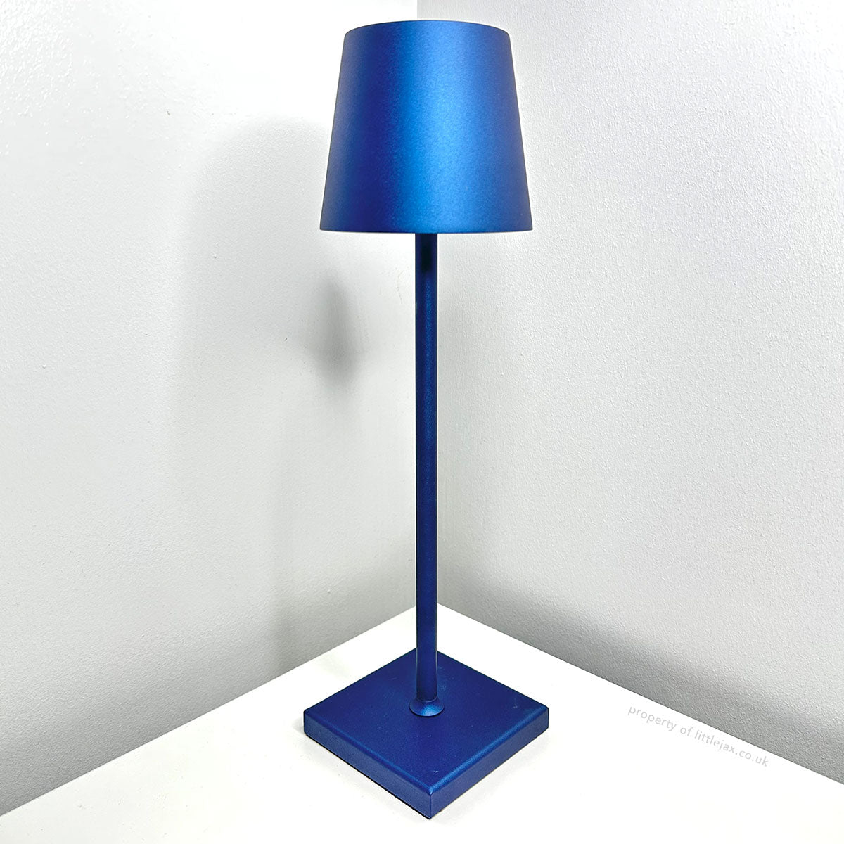 Clara - Lampe de table moderne sans fil au design contemporain