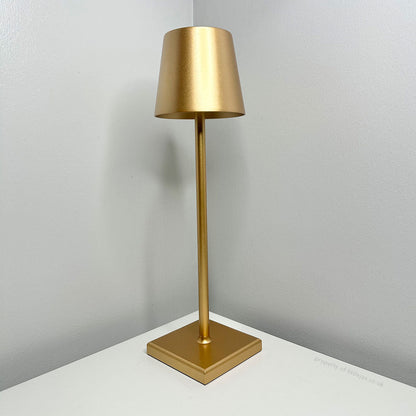 Clara - Lampe de table moderne sans fil au design contemporain