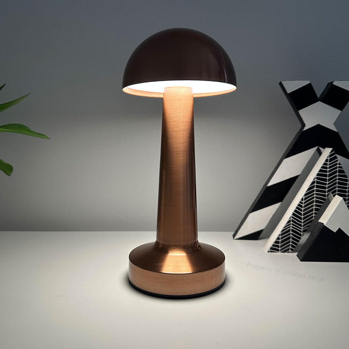 Léa - Lampe de table moderne et sans fil en forme de dôme avec modes d'éclairage réglables