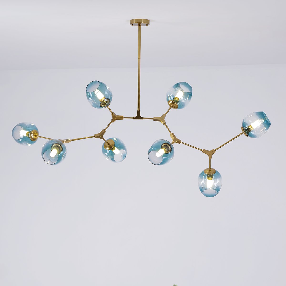 Léo - Lustre rétro loft en aluminium doré avec globes en verre colorés