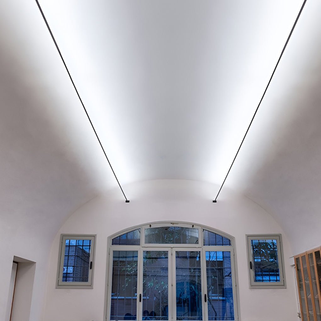 Lumière de plafond linéaire LED avec bandes lumineuses rotatives